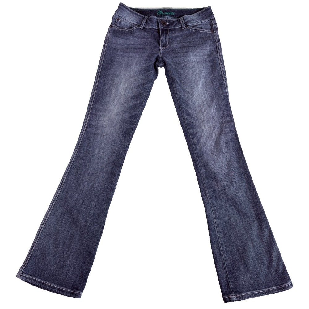 Wrangler Bootcut Jeans Womens 31x33.5 Blue Denim Embroidered Western Rhinestones